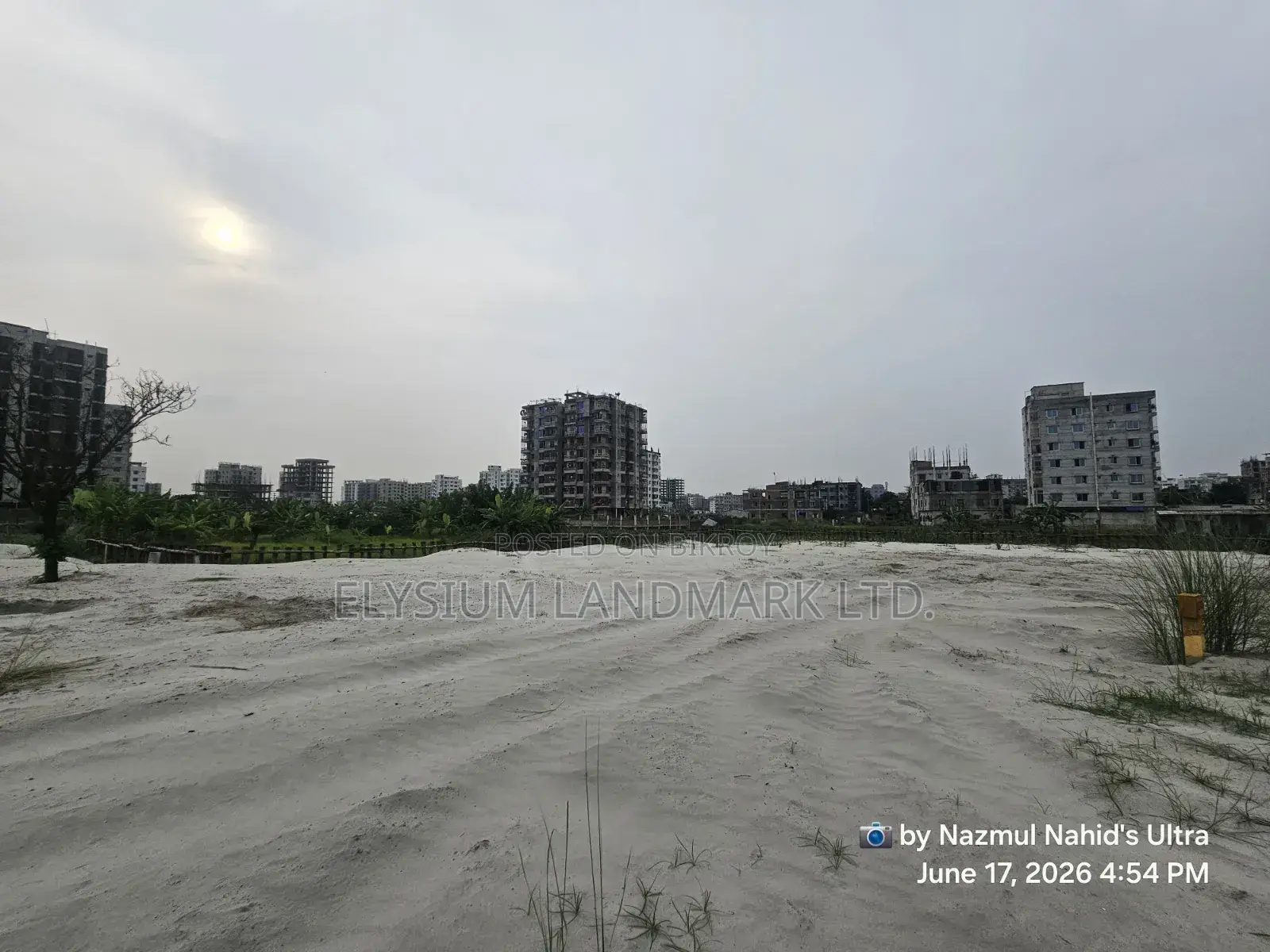 4bdrm Apartment in Trust Green City, Mirpur DOHS for Sale