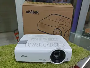প্রোজেক্টর ভাড়া নিতে কল দিন