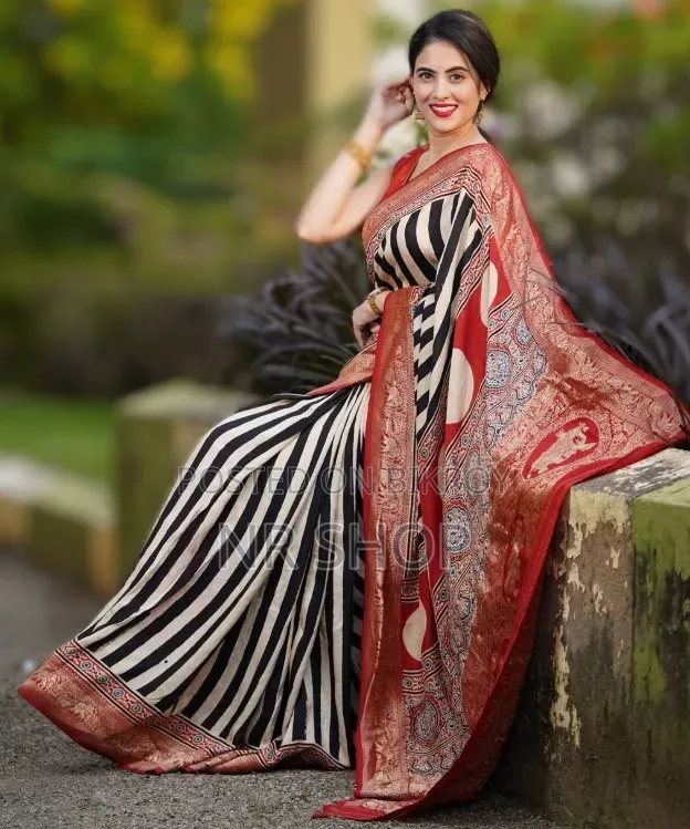 Trendy Digital Print Silk Saree (with matching blouse piece)