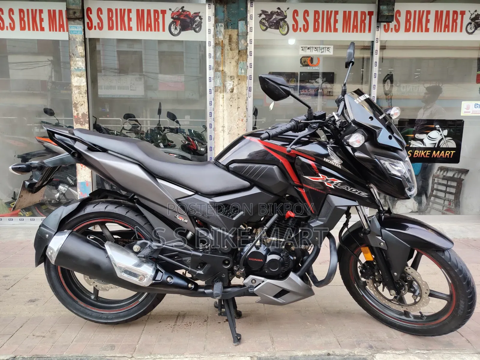 হোন্ডা এক্স-ব্লেড ১৬০ ২০২১ ব্ল্যাক