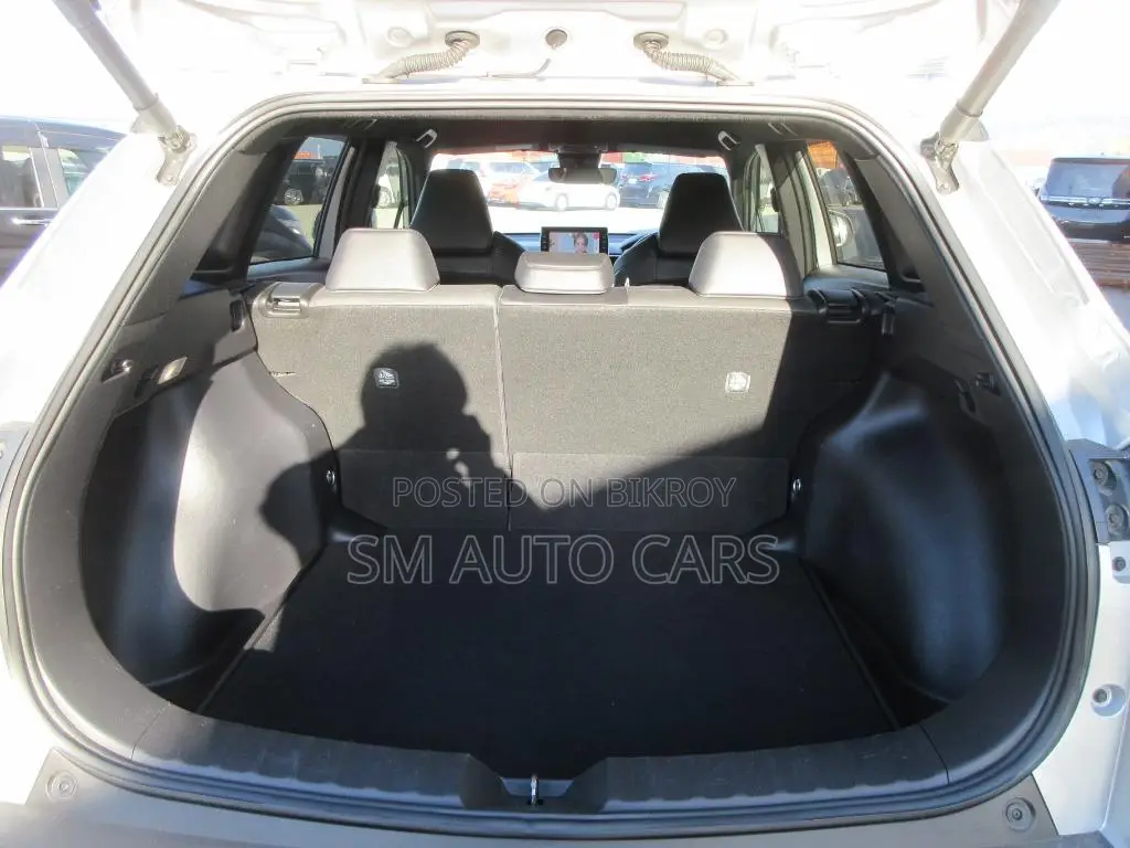 Toyota Corolla Cross 1.8 Hybrid FWD 2022 Silver