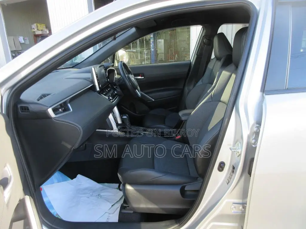 Toyota Corolla Cross 1.8 Hybrid FWD 2022 Silver