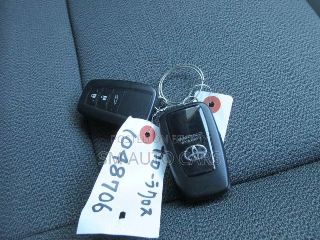 Toyota Corolla Cross 1.8 Hybrid FWD 2022 Silver
