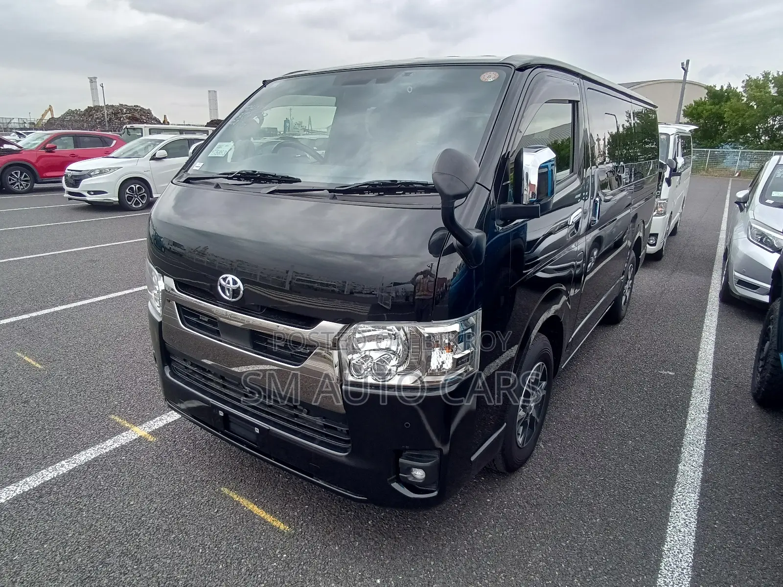 Toyota HiAce 2023 Black