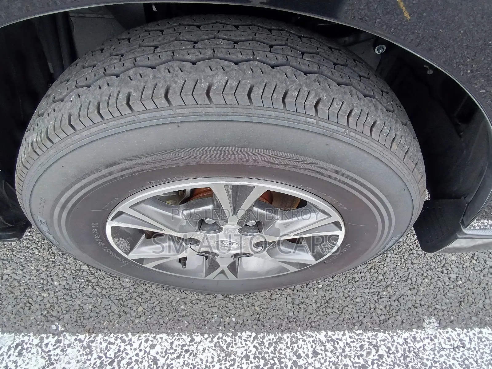 Toyota HiAce 2023 Black