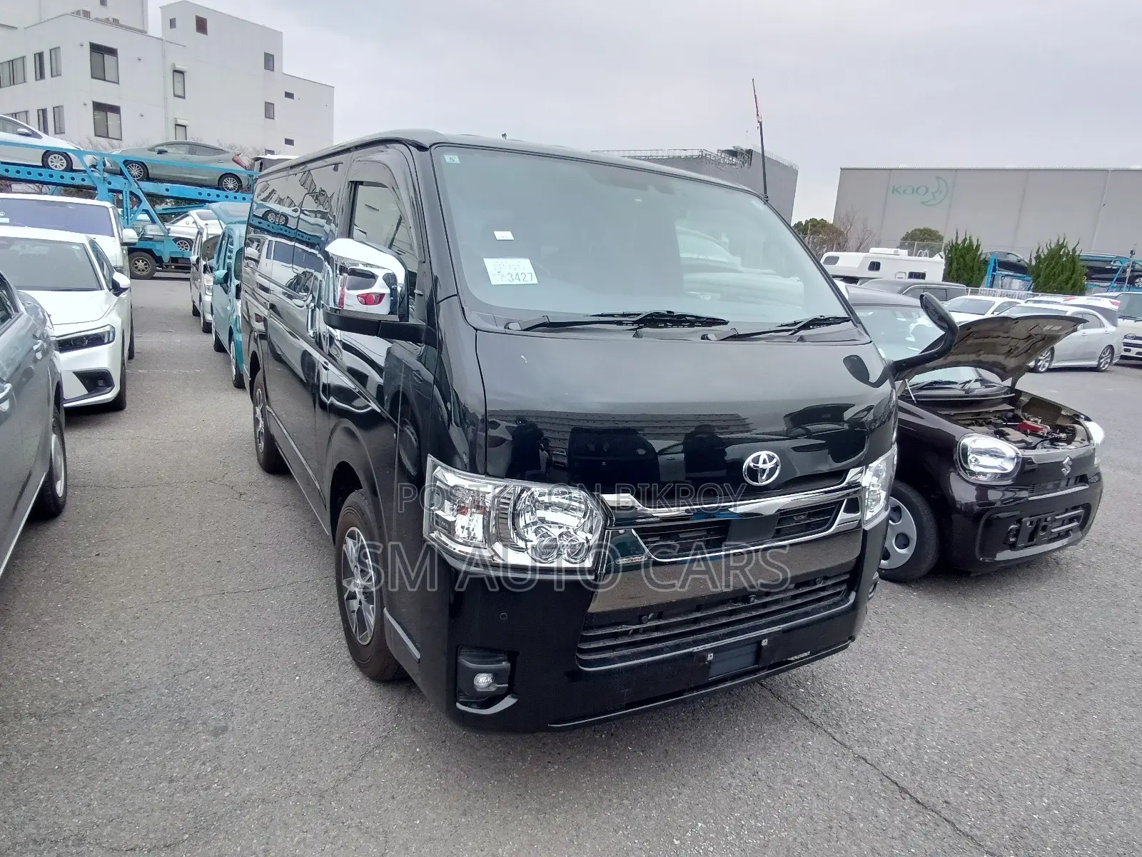 Toyota HiAce 2023 Black