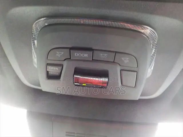 Toyota Corolla Cross 2025 Pearl