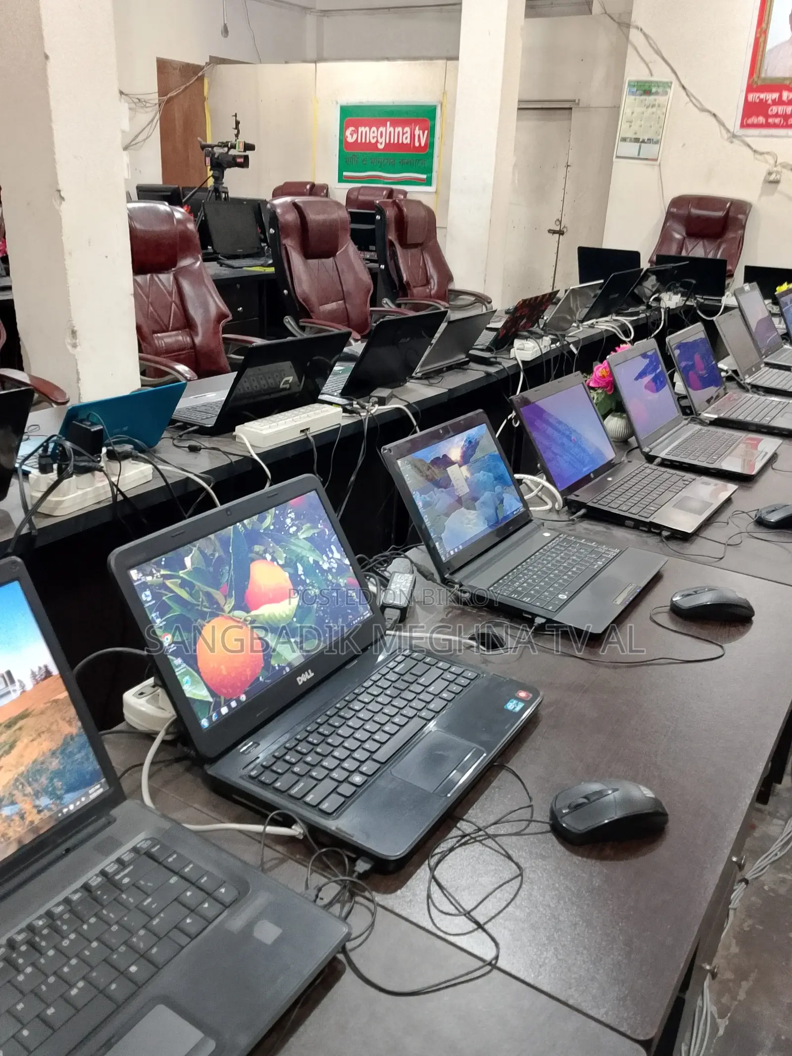 ল্যাপটপ এসার ৩জিবি ইন্টেল এসএসডি ২৫৬জিবি
