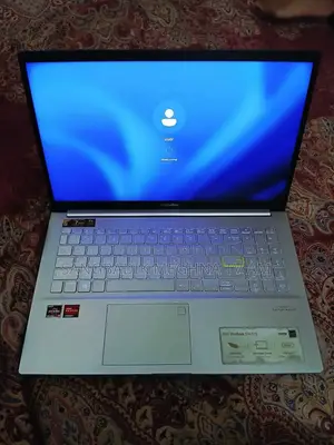 Laptop ASUS 3GB Intel SSD 256GB