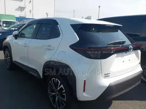 Toyota Yaris Cross 1.5 Hybrid FWD 2021 Pearl