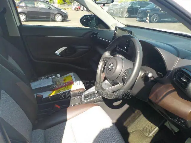 Toyota Yaris Cross 1.5 Hybrid FWD 2021 Pearl