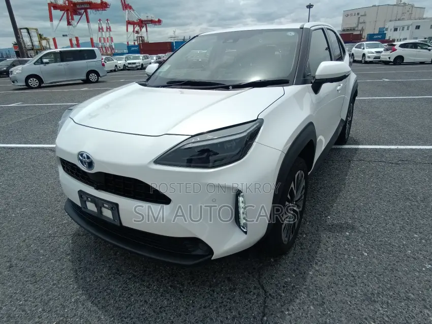 Toyota Yaris Cross 1.5 Hybrid FWD 2021 Pearl