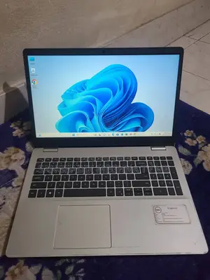 Laptop Dell 4GB Intel SSD 500GB