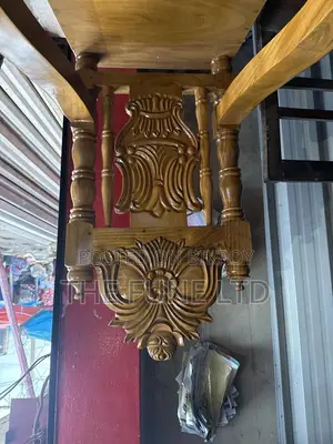 রাজকীয় চেয়ার