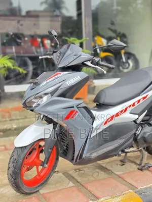 Yamaha 2025 Gray