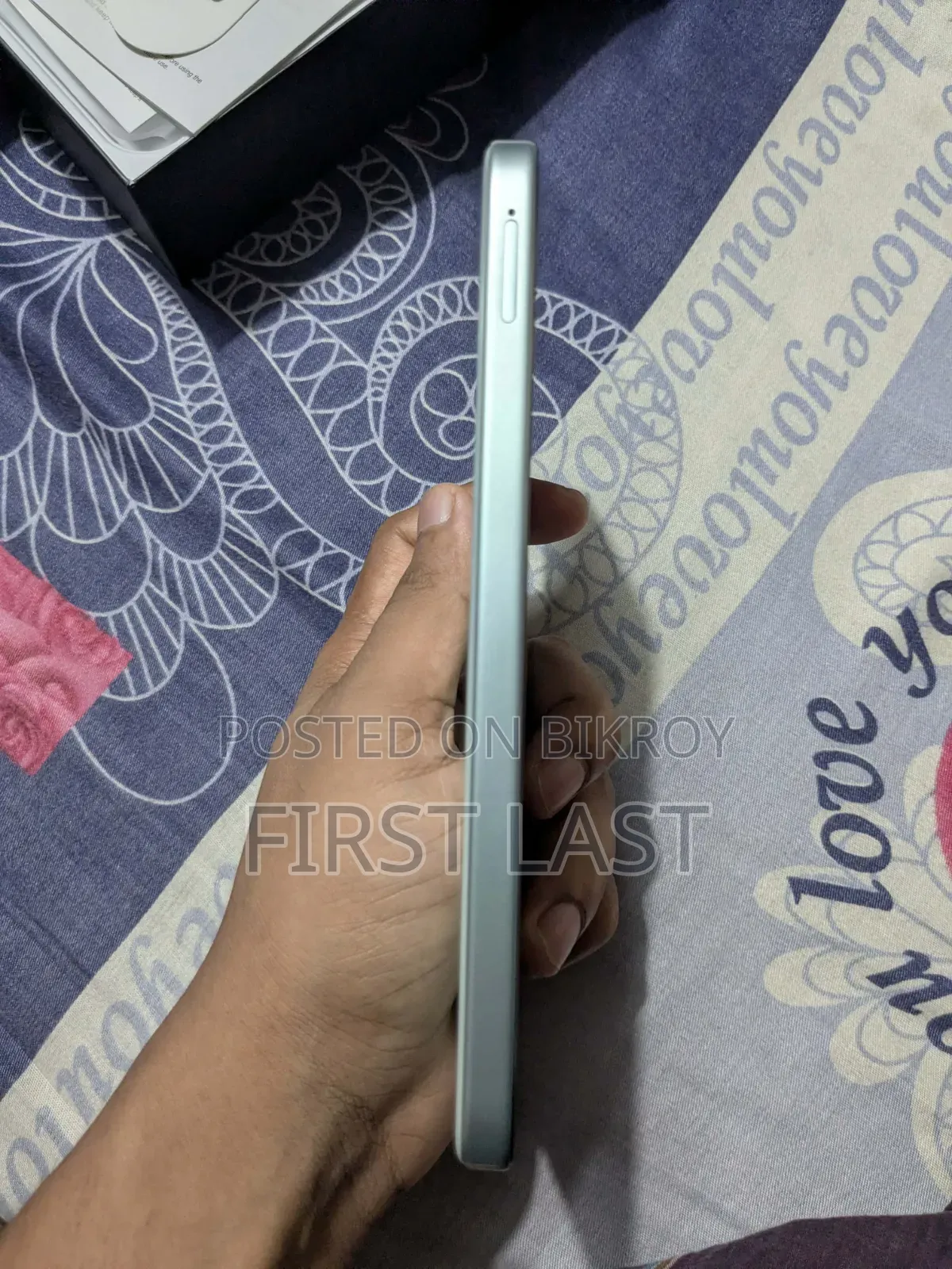 নতুন আইকিউওও ১২৮ জিবি গ্রিন