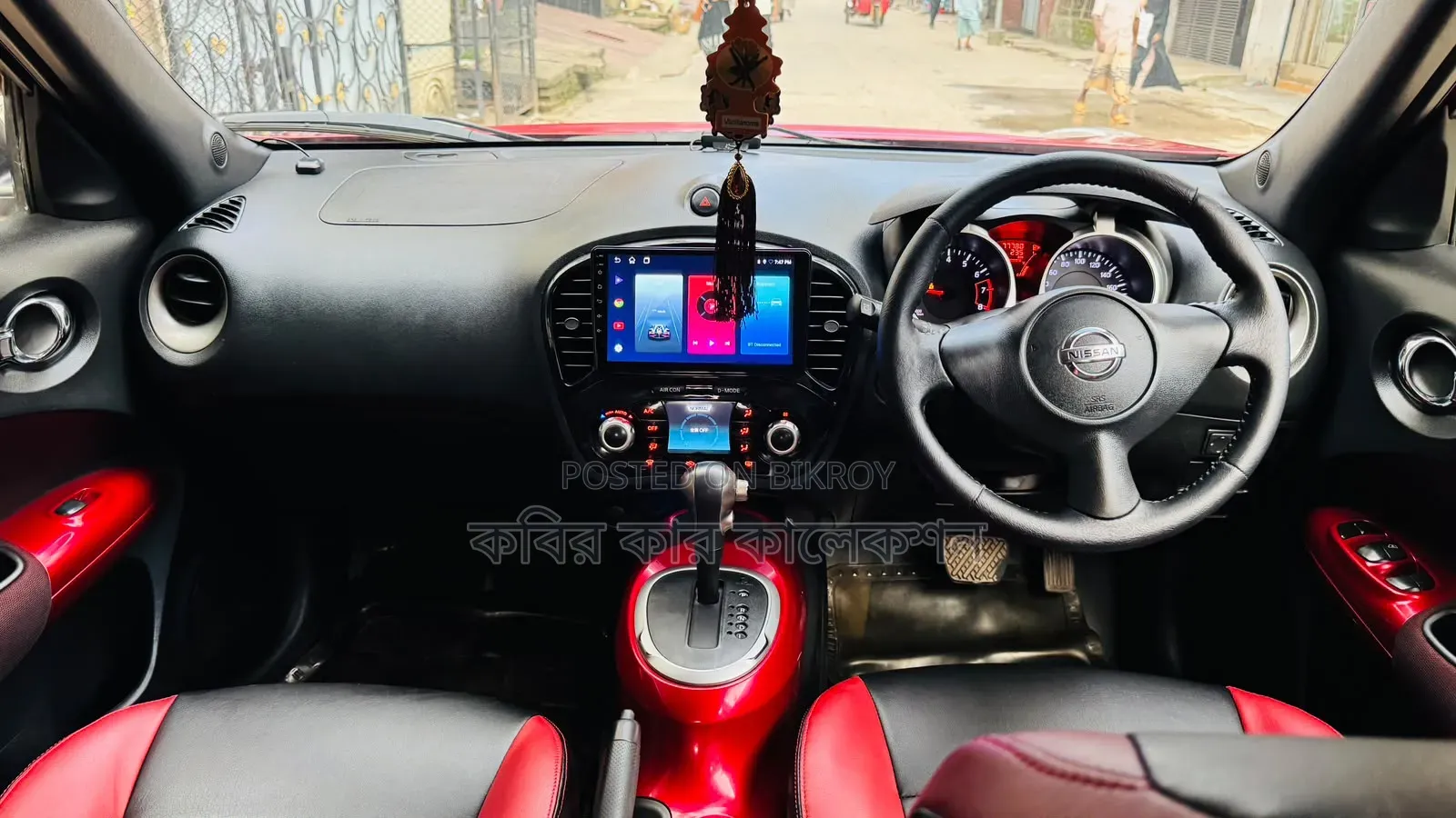 Nissan Juke 2011 Maroon