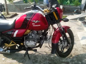 Bajaj V15 2016 Red