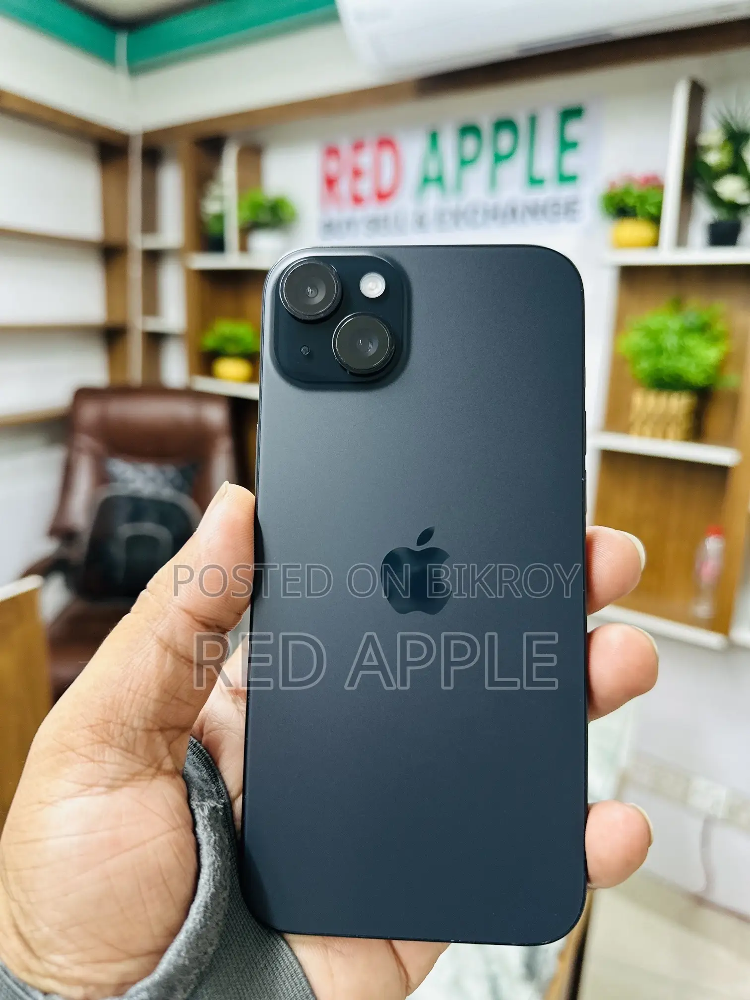 Apple iPhone 15 Plus 128 GB Red