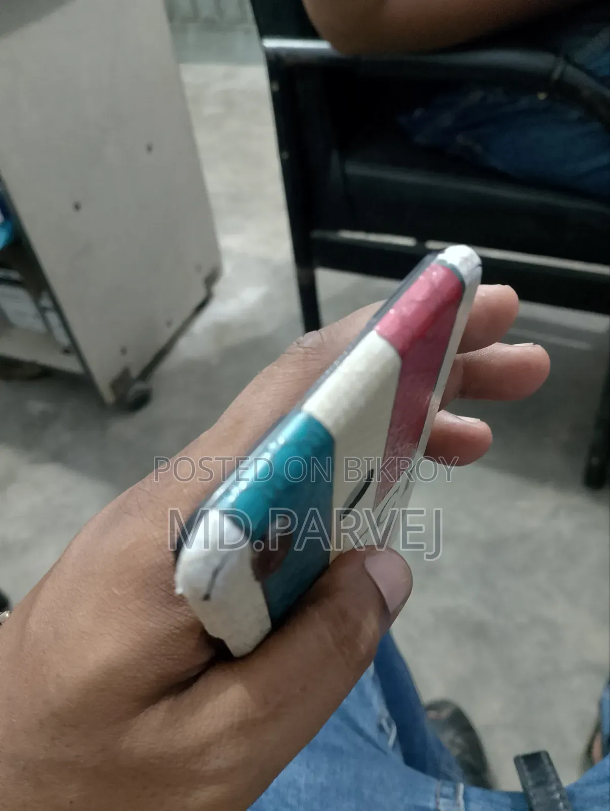 ভিভো ওয়াই৮৩ ৬৪ জিবি কালো