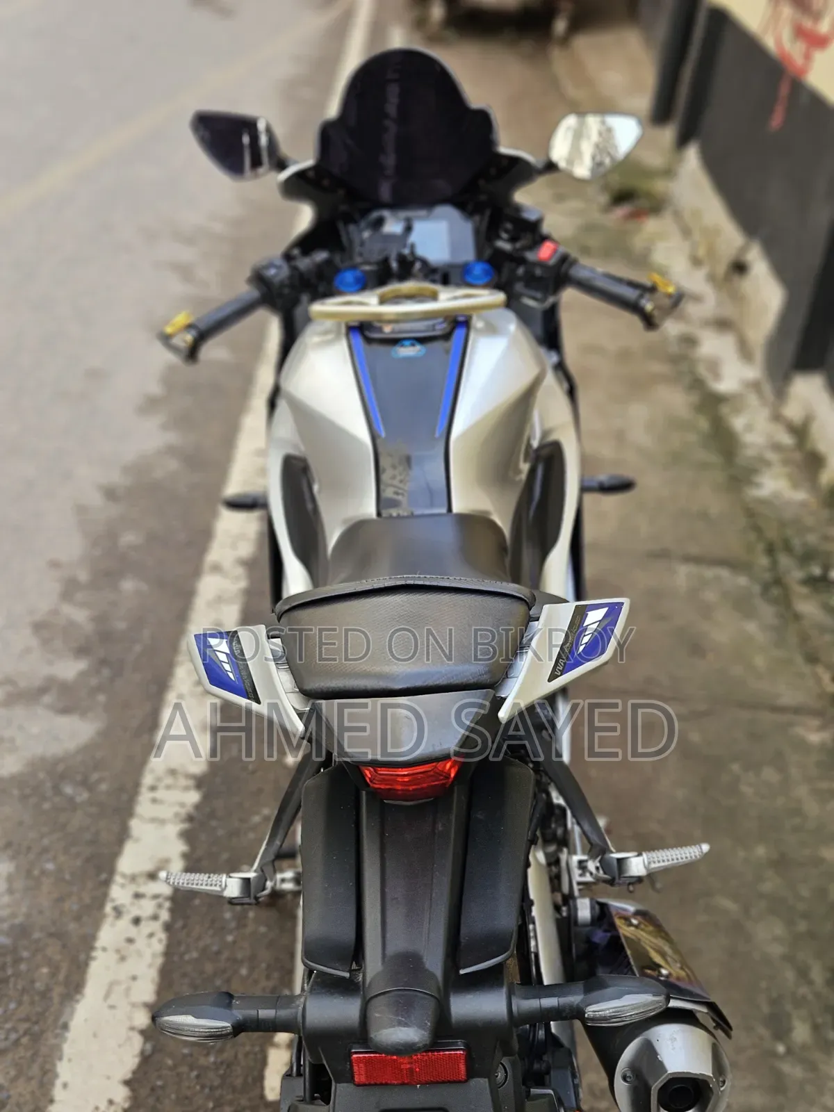 Yamaha R1 2023 Gray