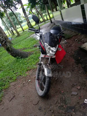 Mahindra Centuro 2021 Green
