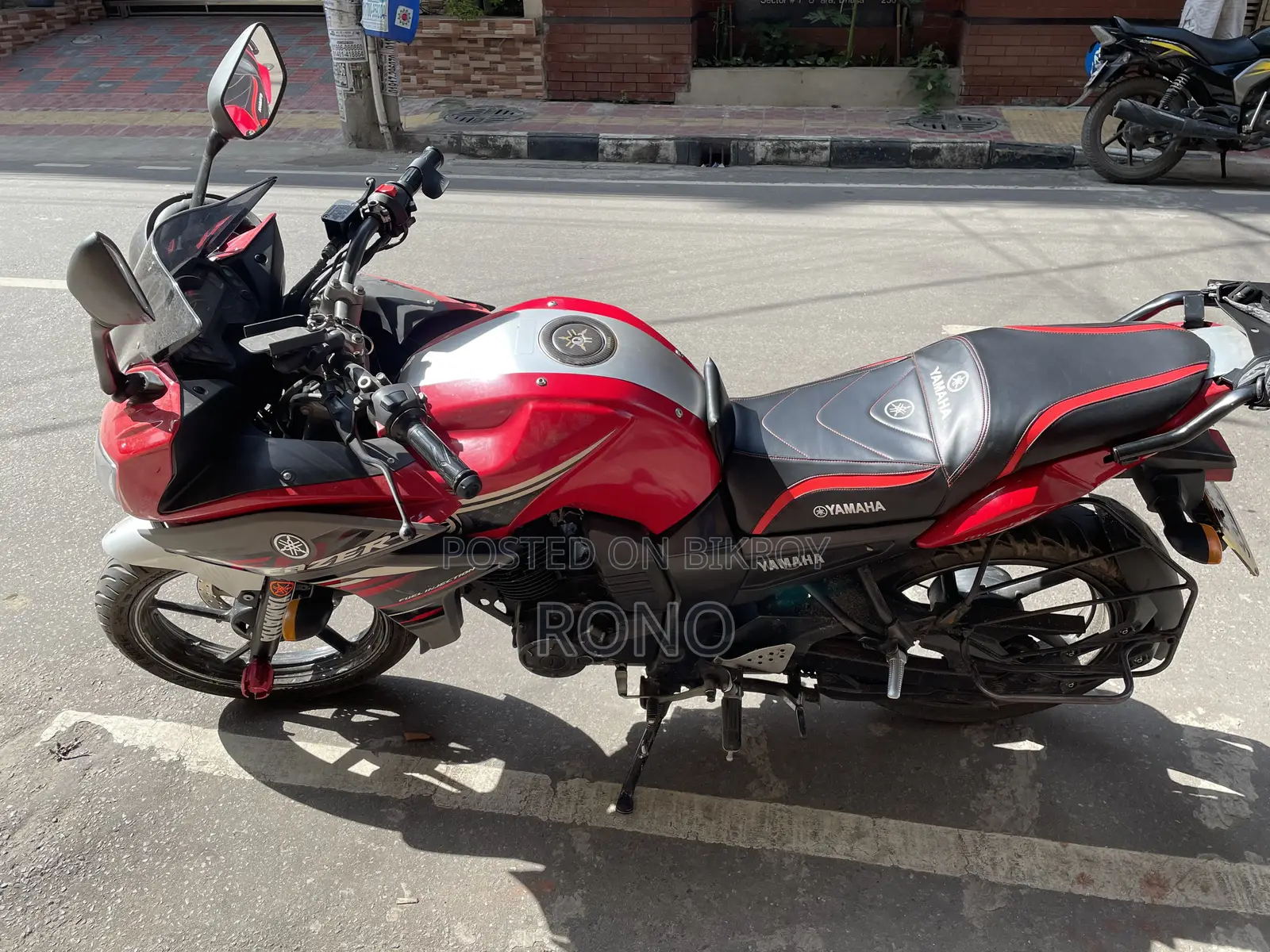 Yamaha FZ 2015 Red