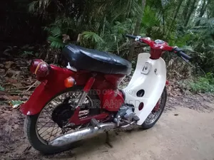 Honda 1990 Red