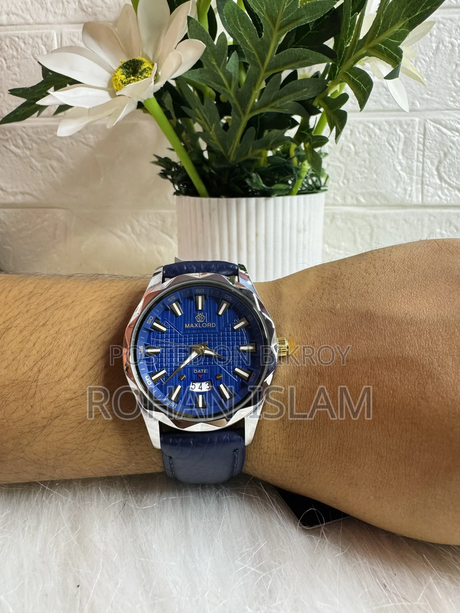 Maxlord 004 Men Watch 100% Waterproof and Active Radium