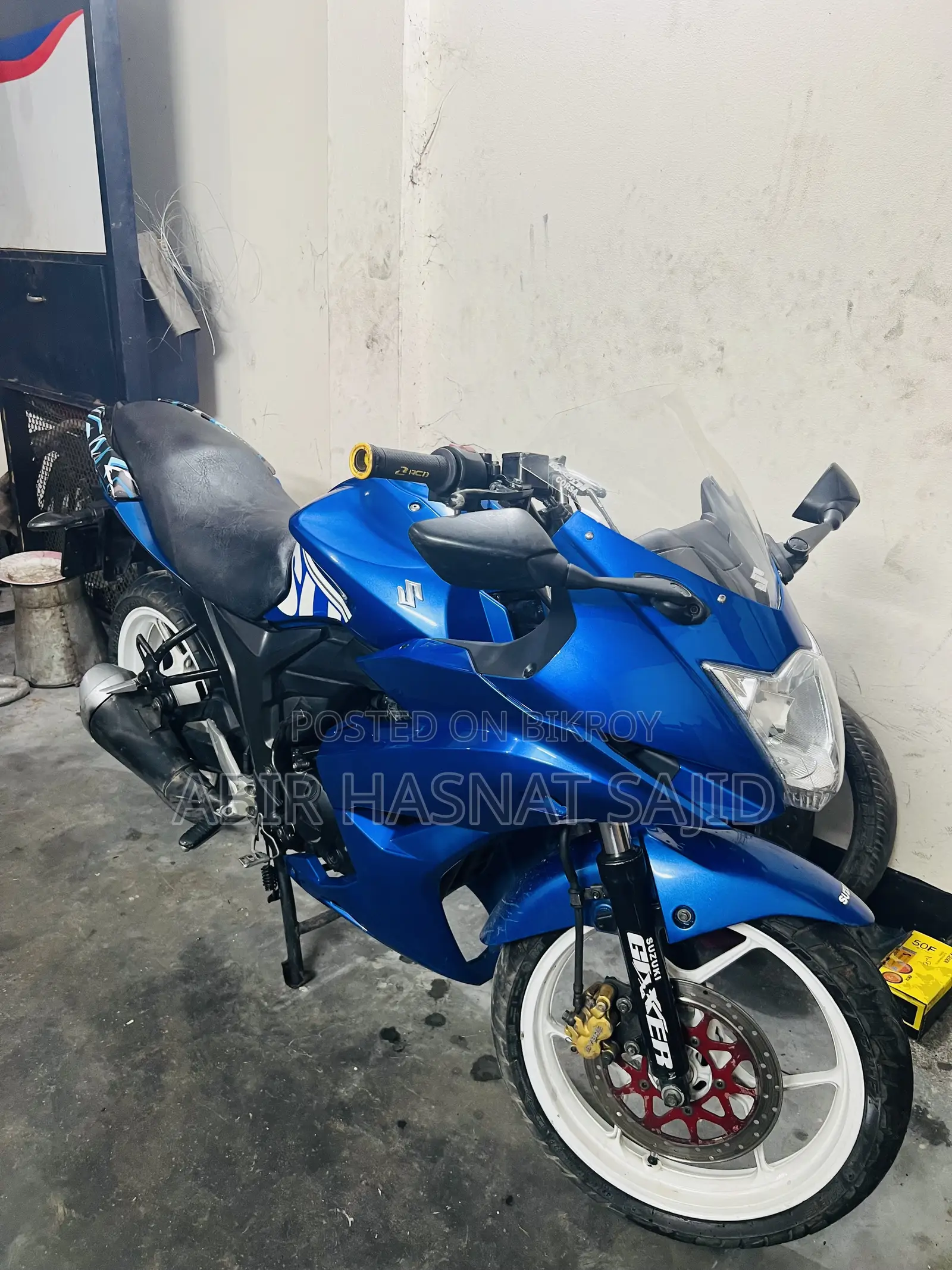 সুজুকি জিক্সার এসএফ ২০১৭ নীল