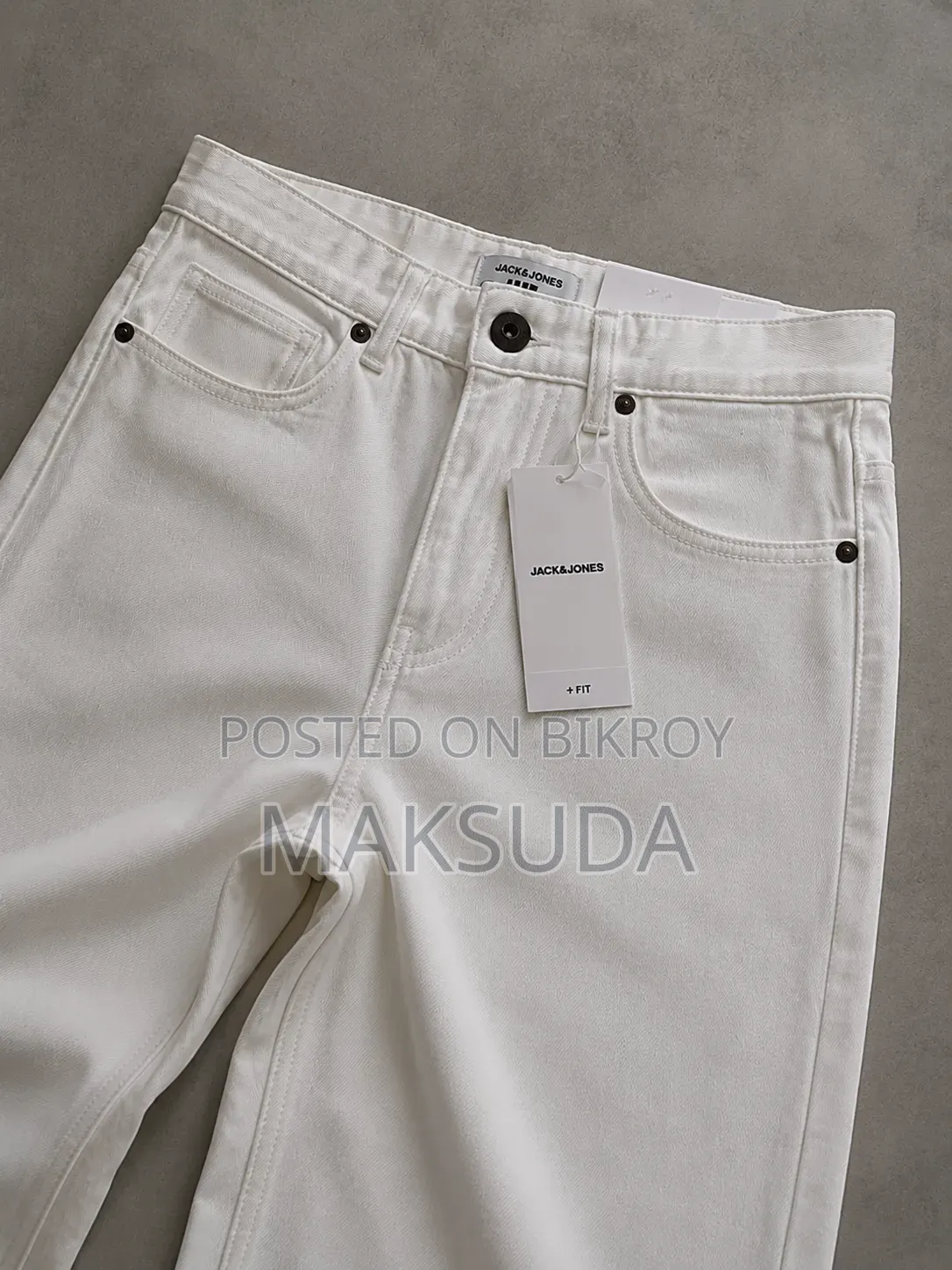 Brand : Jack Jones Jeans Color :White Size: 28 Dm for Order