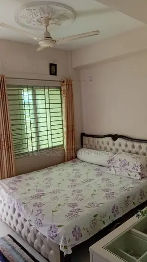 ৩ বেডরুমের অ্যাপার্টমেন্ট বাড্ডাতে বিক্রির জন্য