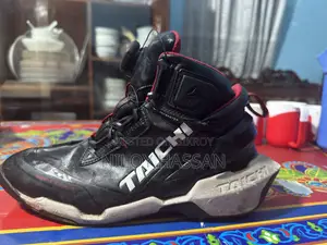 Riding Boot RS Taichi RSS013 With Box and All Stuffs.