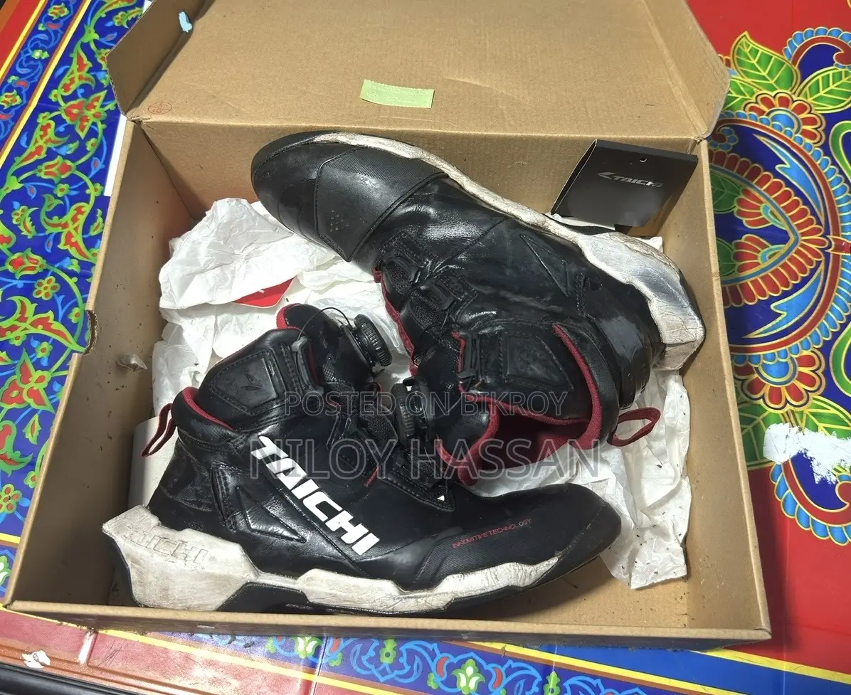 Riding Boot RS Taichi RSS013 With Box and All Stuffs.