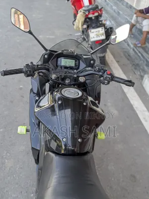সুজুকি জিক্সার এসএফ ২০১৮ কালো