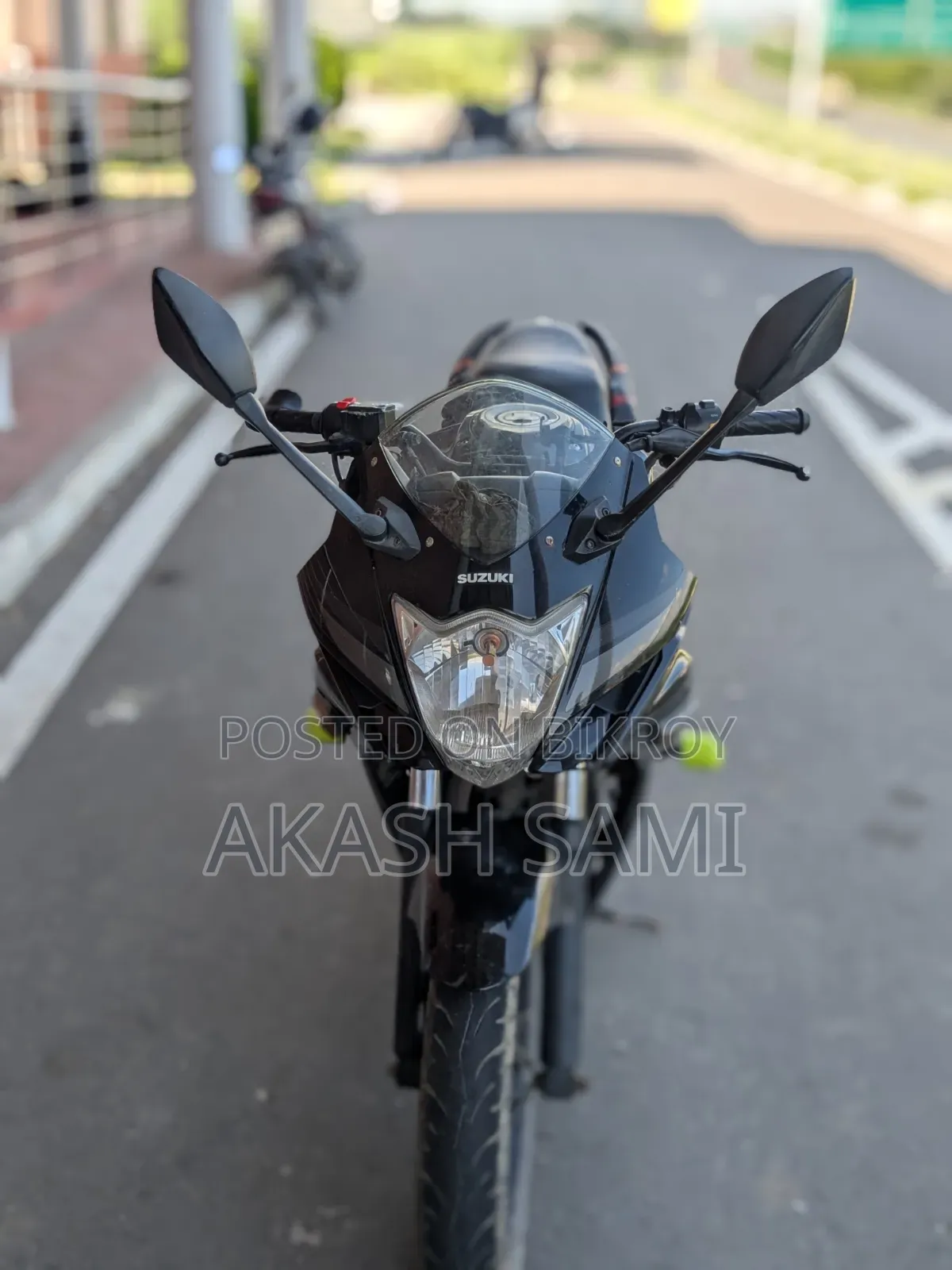 সুজুকি জিক্সার এসএফ ২০১৮ কালো