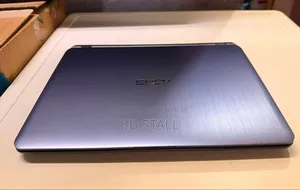 Laptop ASUS Vivobook 15 8GB Intel Core I3 SSD 128GB