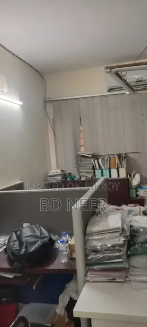 বনানীতে ২০০০ বর্গফুটের আনফার্নিশড অফিস ভাড়ার জন্য