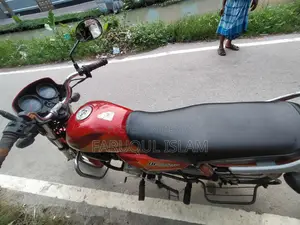 Hero HF Deluxe 2022 Red