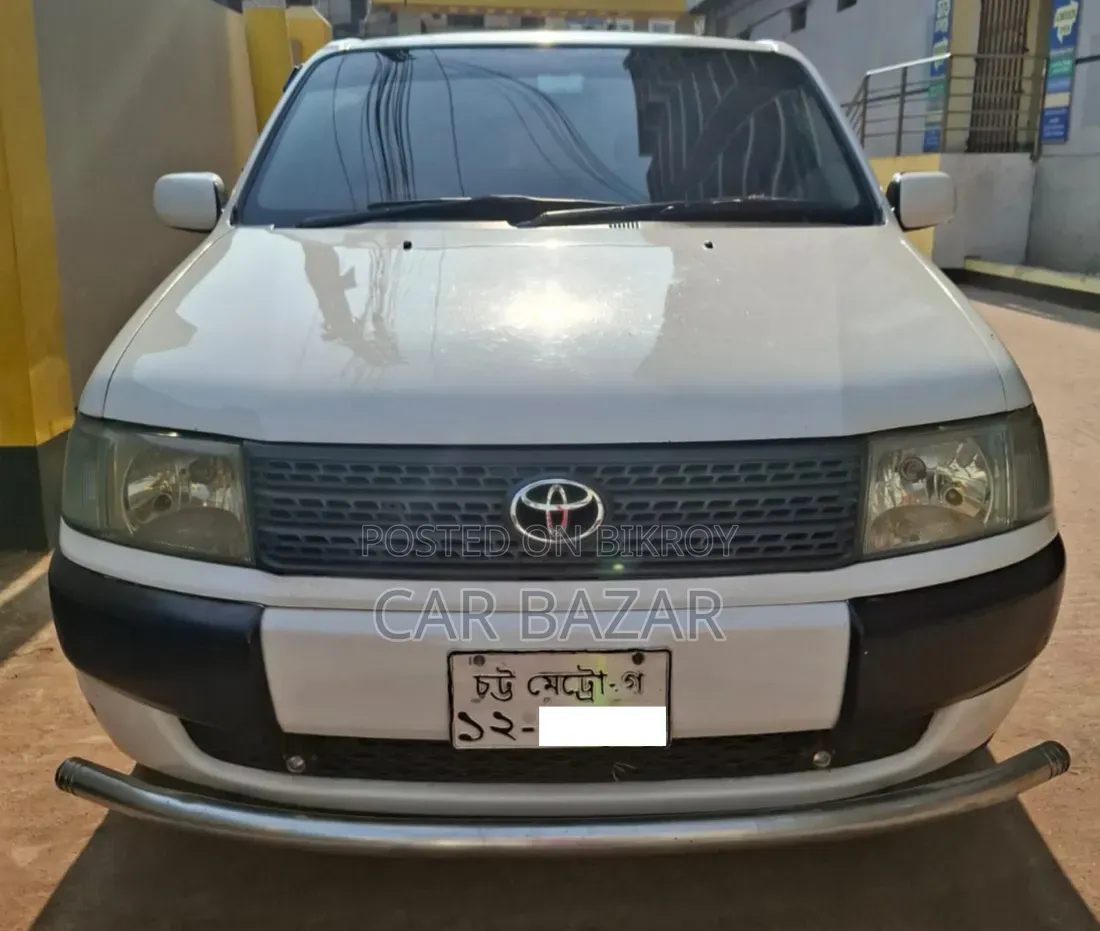 Toyota Probox 1.5 Extra Package Limited Two Wheel Drive 2004 White