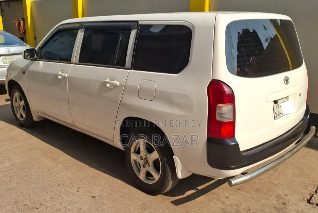Toyota Probox 1.5 Extra Package Limited Two Wheel Drive 2004 White