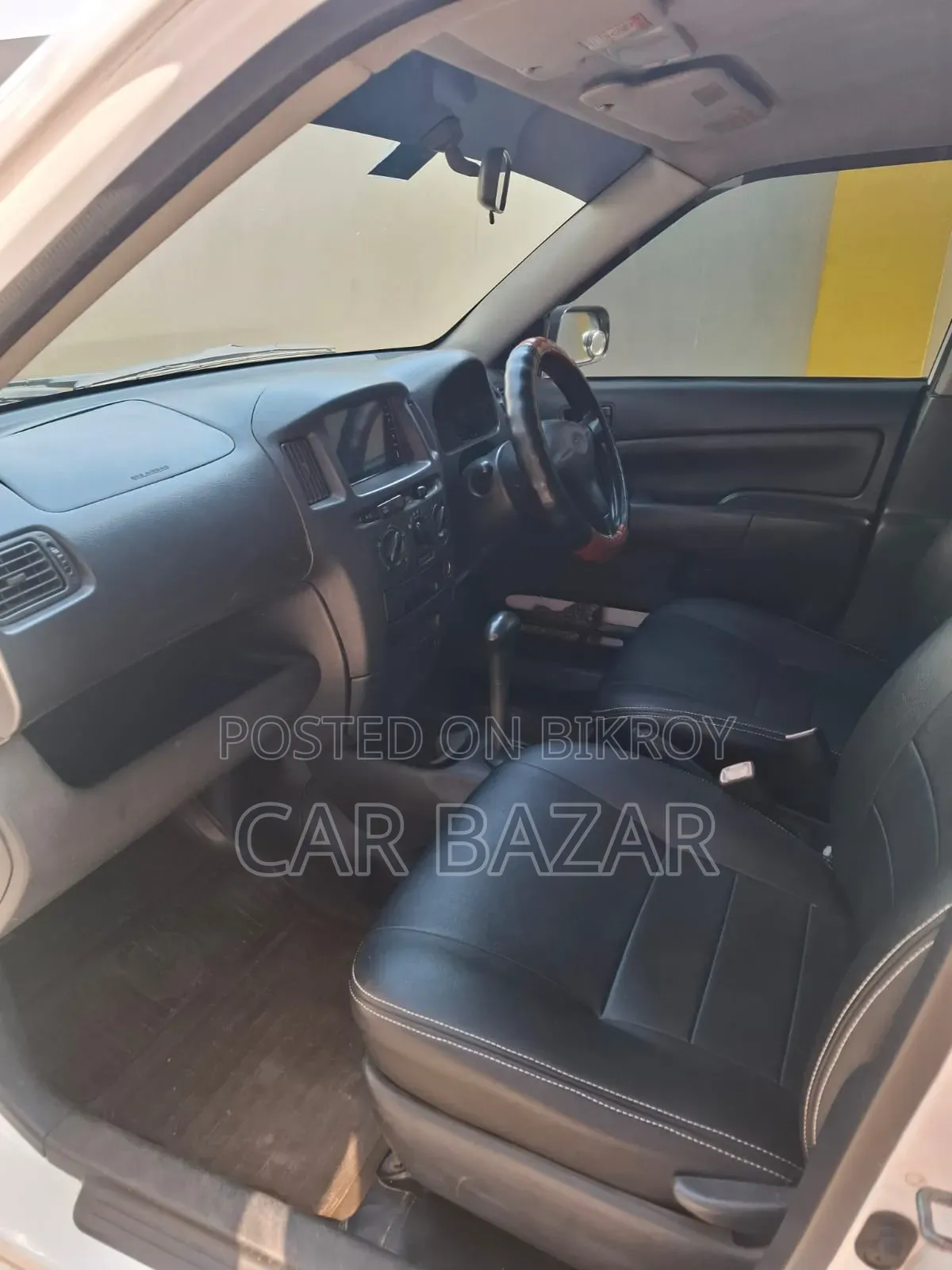 Toyota Probox 1.5 Extra Package Limited Two Wheel Drive 2004 White