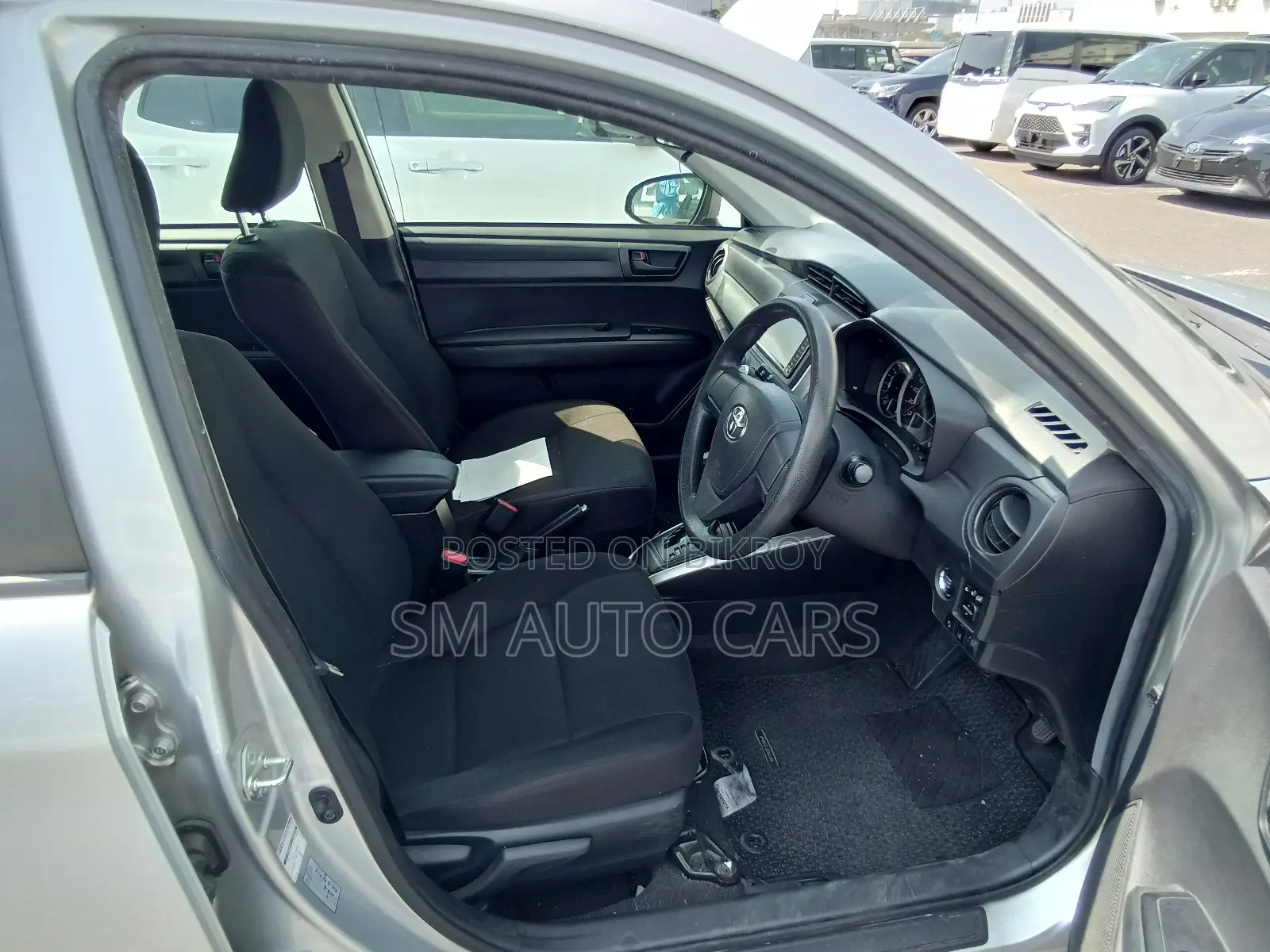 Toyota Corolla Fielder 1.5 Hybrid FWD 2022 Silver