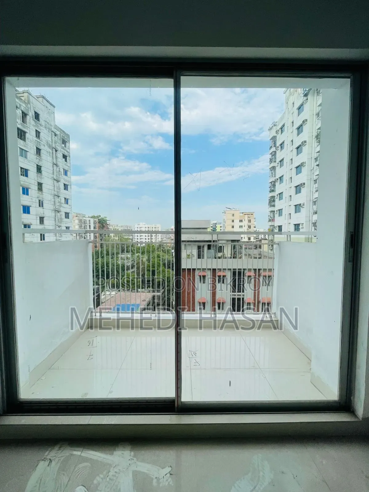 3-bedroom Apartment in Malibag for Sale