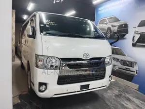 Toyota HiAce 2021