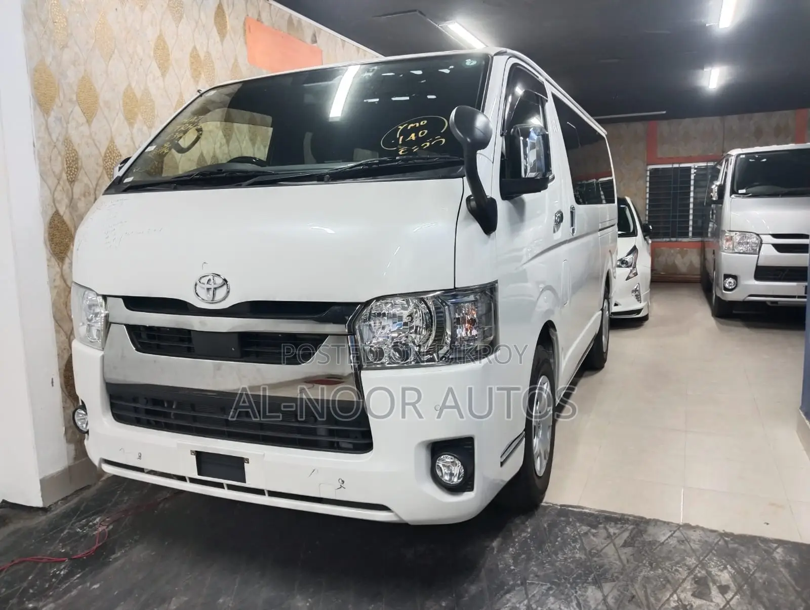 Toyota HiAce 2021
