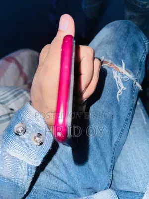 Apple iPhone 11 64 GB Red