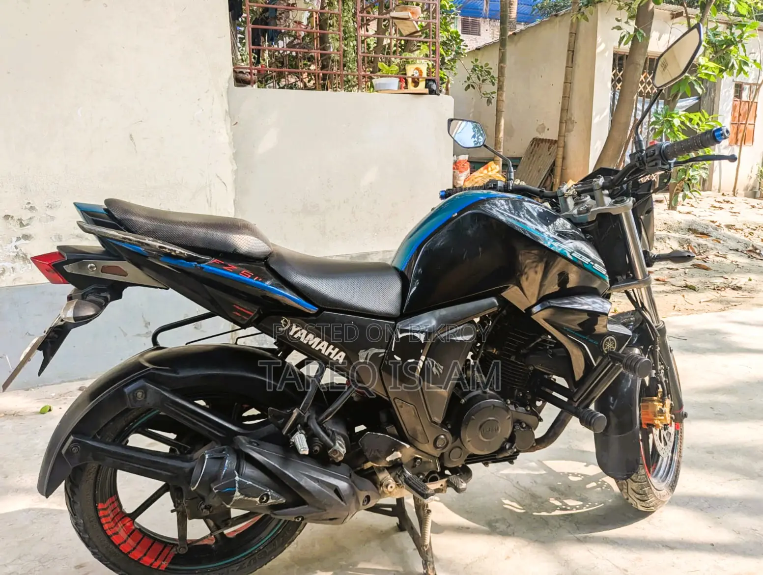 ইয়ামাহা এফজেড ২০১৬ কালো