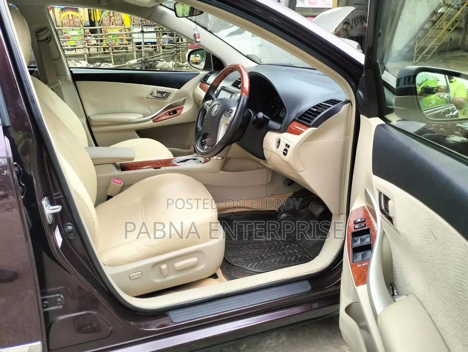 Toyota Premio 2014 Maroon