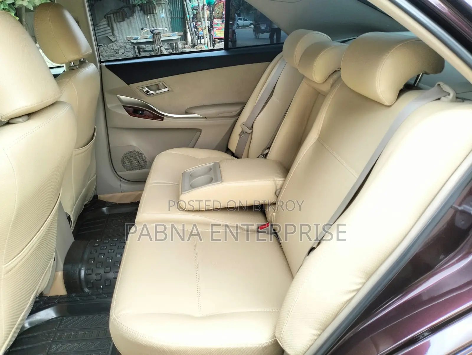 Toyota Premio 2014 Maroon